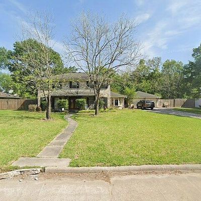 2602 N Woodloch St, Conroe, TX 77385