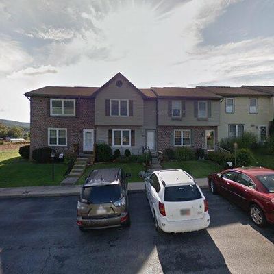 2614 Banbury Ln, Chambersburg, PA 17202