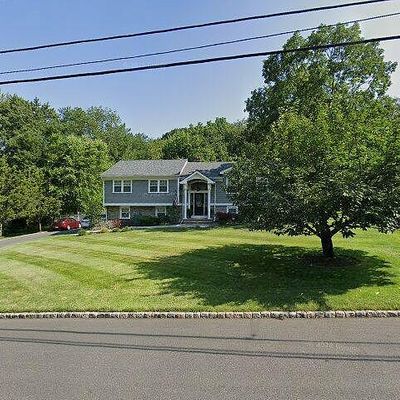 27 Penwood Dr, New Providence, NJ 07974