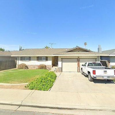 2701 Adrian St, Turlock, CA 95382