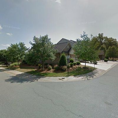 2702 Jamestown Ct, Burlington, NC 27215