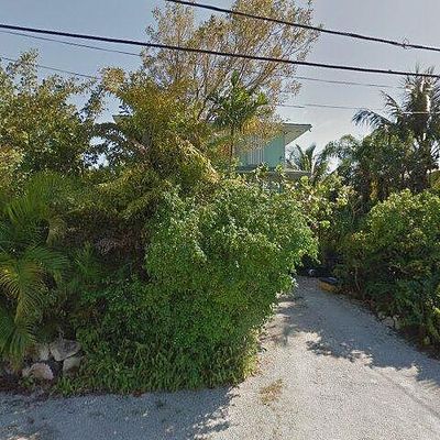 27468 Haiti Ln, Summerland Key, FL 33042