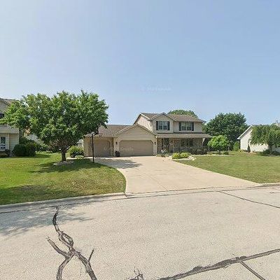 2772 Mayflower Rd, Green Bay, WI 54311