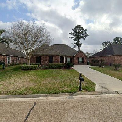 27984 Foxfire Ave, Walker, LA 70785