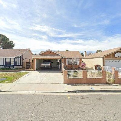 2810 Juniper Dr, Palmdale, CA 93550