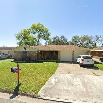 2813 6 Th Ave N, Texas City, TX 77590