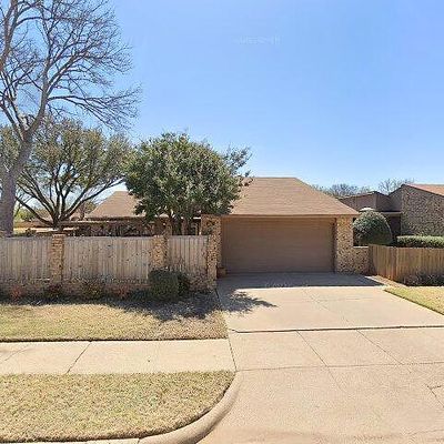 2817 Mill Valley Dr, Wichita Falls, TX 76308