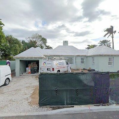 284 Monterey Rd, Palm Beach, FL 33480