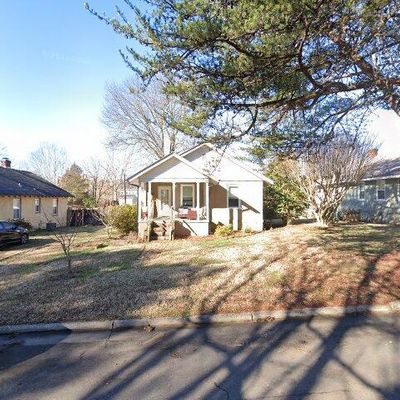 2403 Cypress St, Greensboro, NC 27405