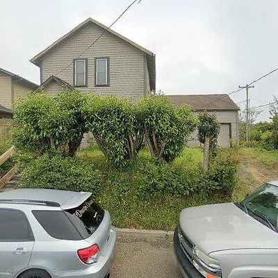 242 Se 2nd St, Newport, OR 97365