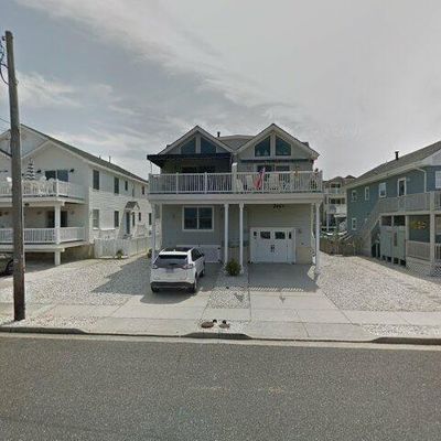 244 32 Nd St #E, Avalon, NJ 08202