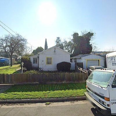 2468 E Lindsay St, Stockton, CA 95205