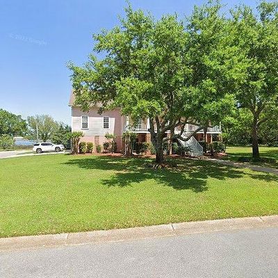 248 Lovers Ln, Ocean Springs, MS 39564