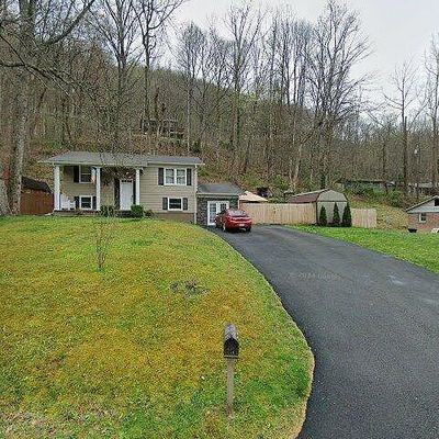 250 Wallens Ridge Blvd W, Big Stone Gap, VA 24219