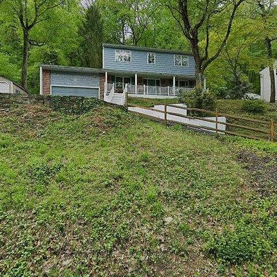 251 Arden Rd, Conshohocken, PA 19428