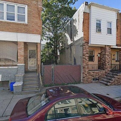 2516 S Philip St, Philadelphia, PA 19148