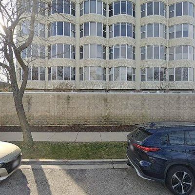 2525 S Shore Dr #9 F, Milwaukee, WI 53207