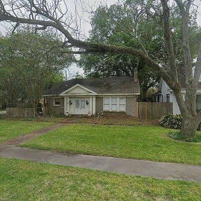 2525 South St, Beaumont, TX 77702