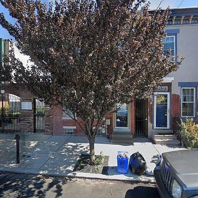 2539 E Thompson St, Philadelphia, PA 19125