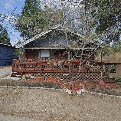 2560 Oak Dr, Running Springs, CA 92382