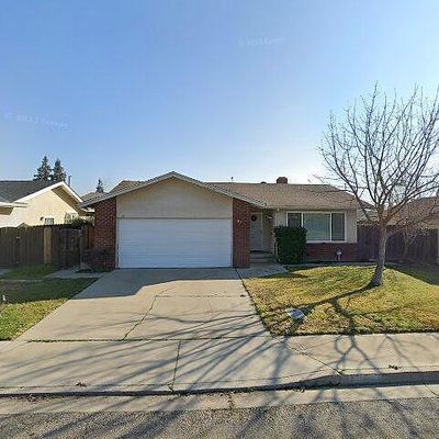 3040 Stern Way, Turlock, CA 95382