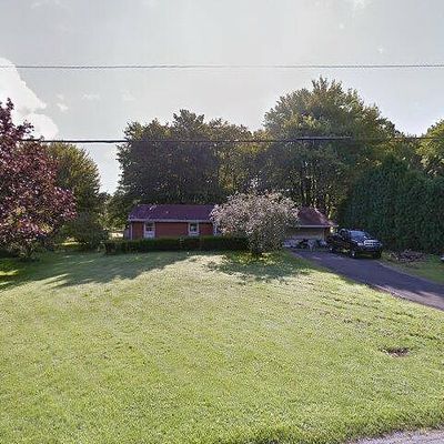 3066 Maplewood Dr, Sharpsville, PA 16150