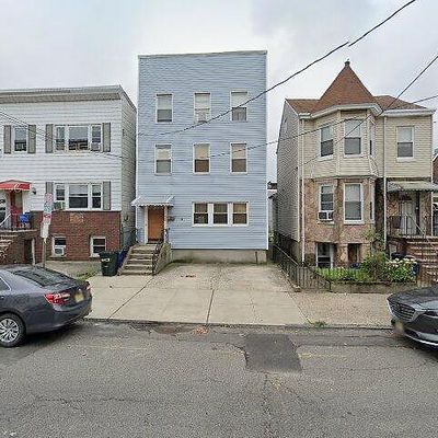 31 Beacon Ave, Jersey City, NJ 07306