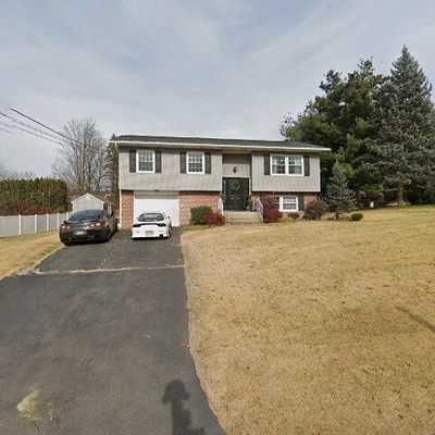 31 Laflin Rd, Wilkes Barre, PA 18702