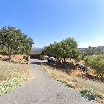 31017 N Dome Dr, Coarsegold, CA 93614