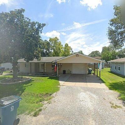 3103 Monroe St, Nederland, TX 77627