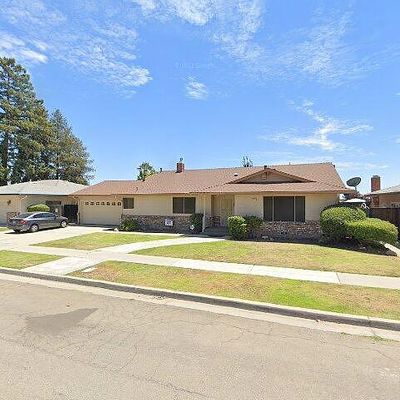 3117 E Sample Ave, Fresno, CA 93710