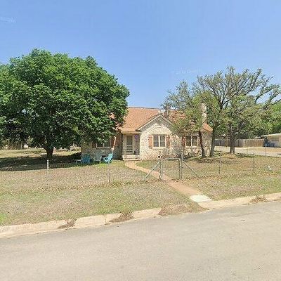 312 Galbraith Ave, Kerrville, TX 78028