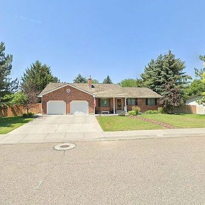 3128 Springwood Ln, Idaho Falls, ID 83404