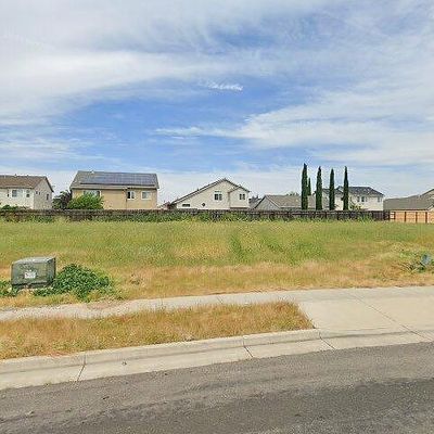 3133 Vermillion Dr, Stockton, CA 95206