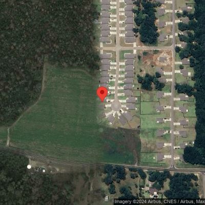 32 N Barnes Field Dr, Hattiesburg, MS 39402