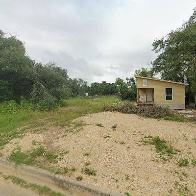 320 E 7th St, Rockdale, TX 76567