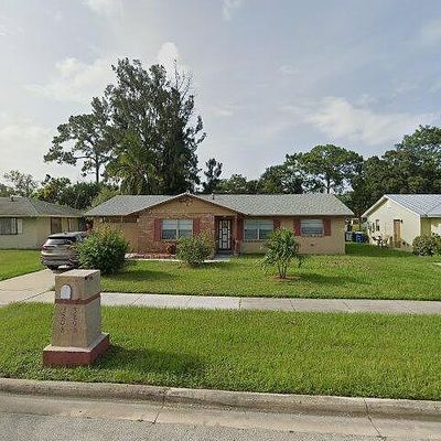 3208 Hibiscus Ave, Fort Pierce, FL 34947