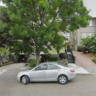 321 Warwick Ave #303, Oakland, CA 94610