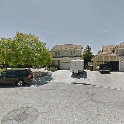 3216 Racquet Ln, Palmdale, CA 93551