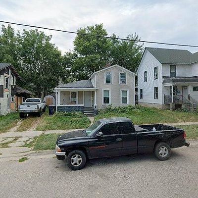 323 N High St, Janesville, WI 53548