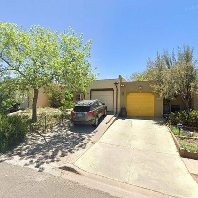 3236 Calle De Molina, Santa Fe, NM 87507