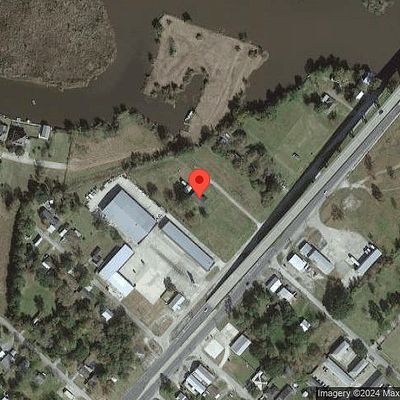 2885 Texas Ave, Bridge City, TX 77611