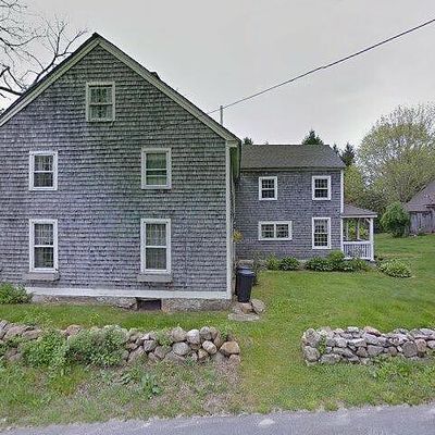 29 Maxson Hill Rd, Ashaway, RI 02804