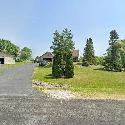 2909 Twin Waters Ln, Franksville, WI 53126