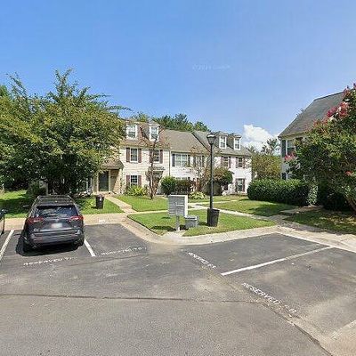 2948 Strauss Ter, Silver Spring, MD 20904