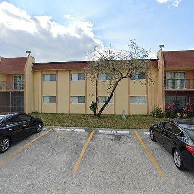 2952 Nw 55 Th Ave #2 B, Lauderhill, FL 33313