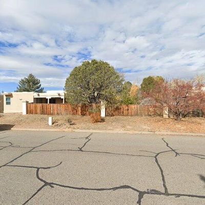 2987 Plaza Blanca, Santa Fe, NM 87507