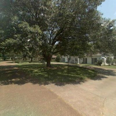 3 Bingaman Ln, Natchez, MS 39120