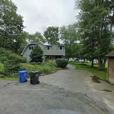 3 Lake Williams Dr, Lebanon, CT 06249