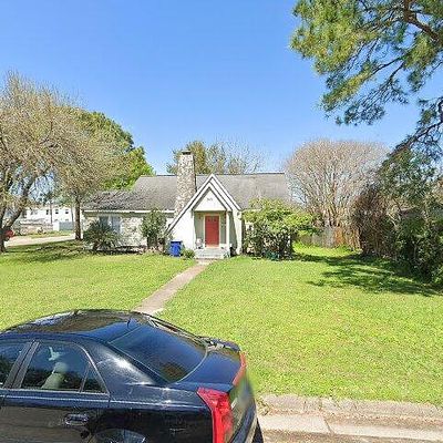 30 12 Th Ave N, Texas City, TX 77590